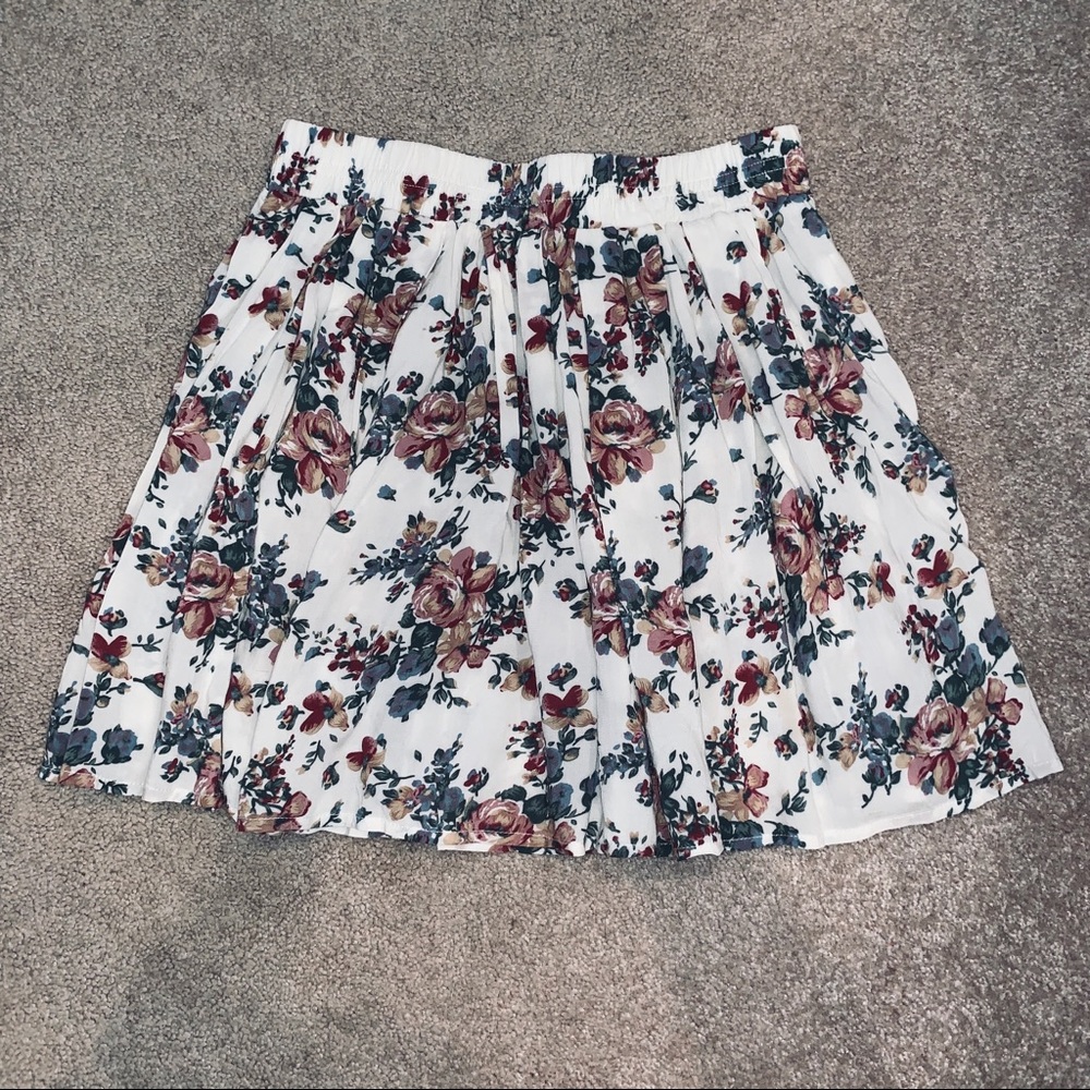 Brandy Melville skirt